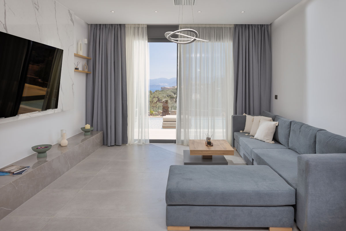 Zeus Luxury Villas